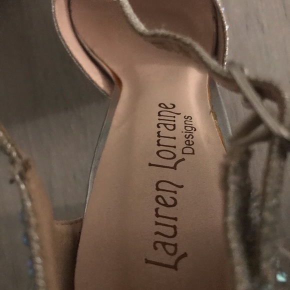 Heels - Picture 3 of 4